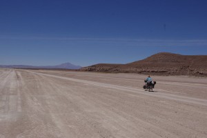 Sur le salar d'Ollagüe