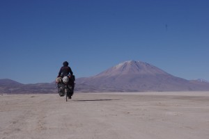 Vue sur le volcan Ollagüe